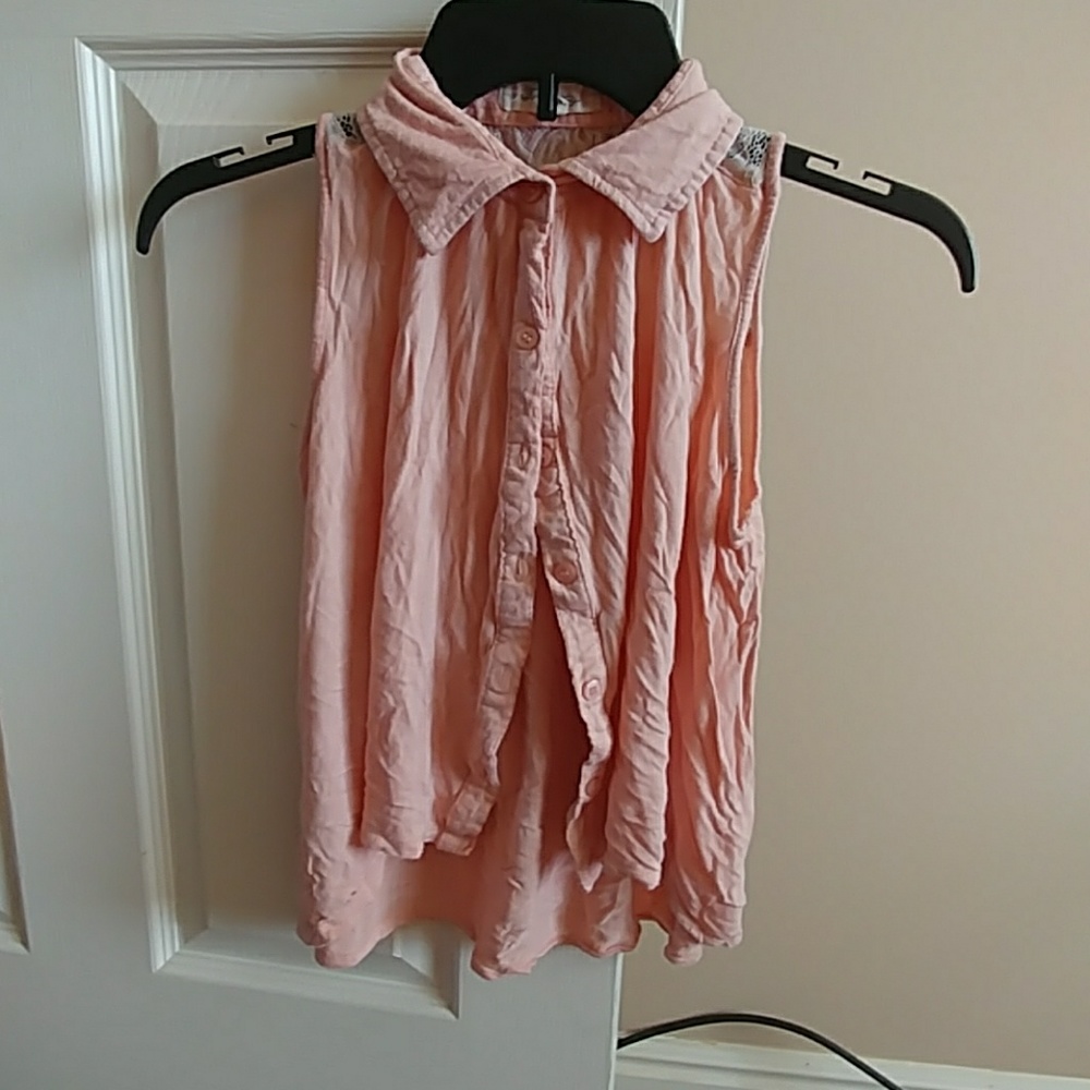 Pink tank top with lace detailing